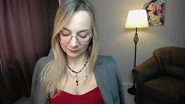 Ava Elior online show from November 1, 2025, 10:06 am