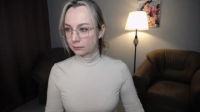 Ava Elior online show from April 20, 2026, 11:24 am