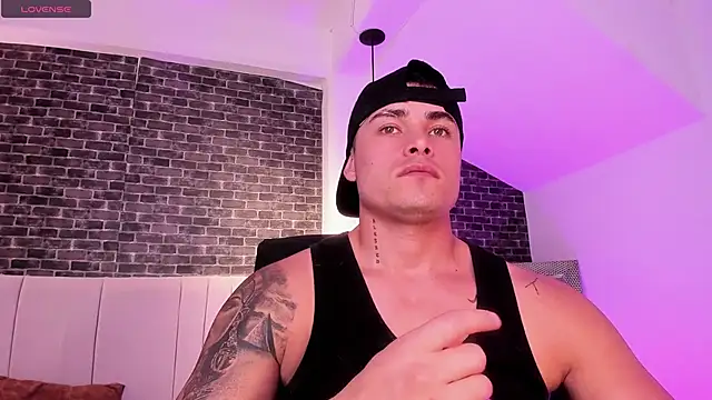 connorsmiith online show from March 14, 2026, 6:02 pm