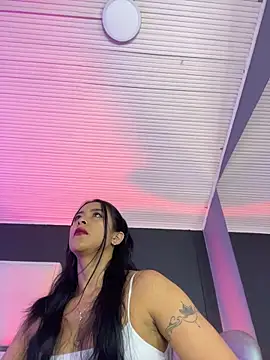 Snapshot of BellaFernandez__ chatting on June 20, 2026, 1:03 pm BellaFernandez online show from June 20, 2026, 1:03 pm