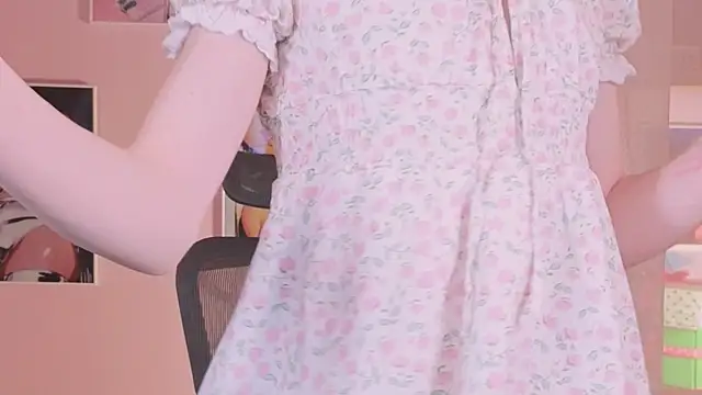 BarbieRichy online show from December 5, 2025, 5:16 am