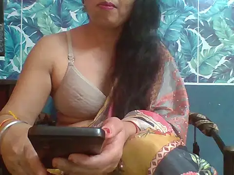 Snapshot of Marathi_q4een01 chatting on December 1, 2025, 4:50 am Marathi q4een01 online show from December 1, 2025, 4:50 am