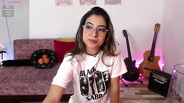 Snapshot of Susanahendrix chatting on November 5, 2025, 6:08 pm Susanahendrix online show from November 5, 2025, 6:08 pm