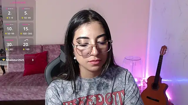 Susanahendrix online show from March 15, 2026, 6:14 pm