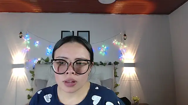 Megan 05  online show from March 24, 2026, 6:57 pm