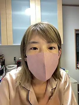 Snapshot of usako_2025 chatting on July 18, 2026, 2:10 pm usako 2025 online show from July 18, 2026, 2:10 pm