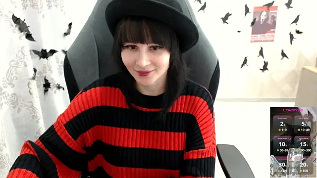 MistyDark online show from October 28, 2025, 10:41 am