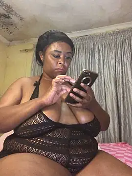 KINKYBOOTI22 online show from April 2, 2026, 4:37 pm