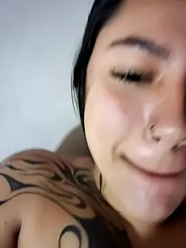 Megara 25 online show from November 14, 2025, 11:42 am