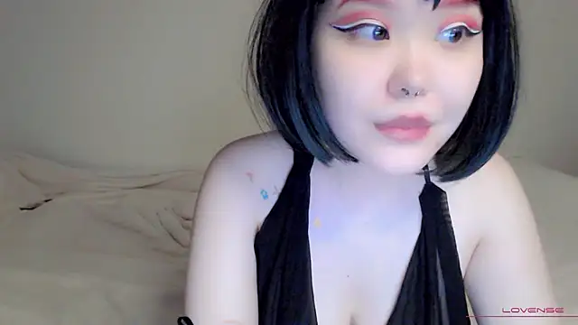 Snapshot of tsunade_chan chatting on October 11, 2025, 5:17 am tsunade chan online show from October 11, 2025, 5:17 am