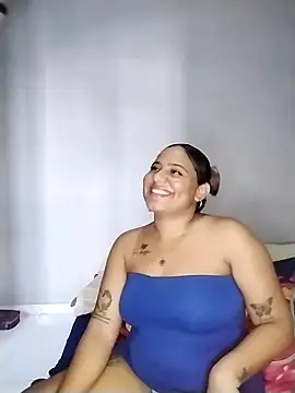 ROOMEXOTIC12 online show from September 23, 2025, 8:34 pm