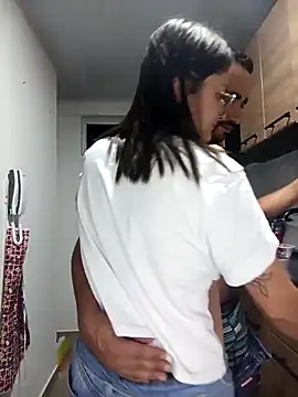 stivenlujan69 online show from November 10, 2025, 1:48 am