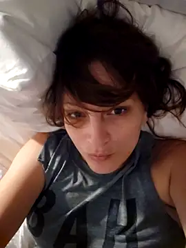 Snapshot of adrielleigh chatting on November 10, 2025, 1:26 am adrielleigh online show from November 10, 2025, 1:26 am