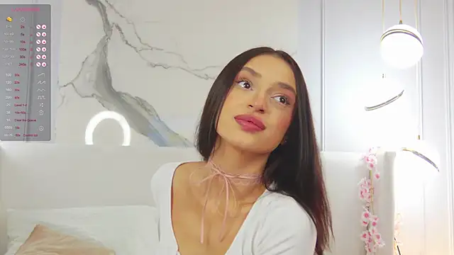 Snapshot of AdoraCortes chatting on November 7, 2025, 5:07 am AdoraCortes online show from November 7, 2025, 5:07 am