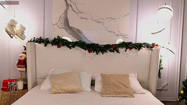 AdoraCortes online show from January 11, 2026, 5:12 am