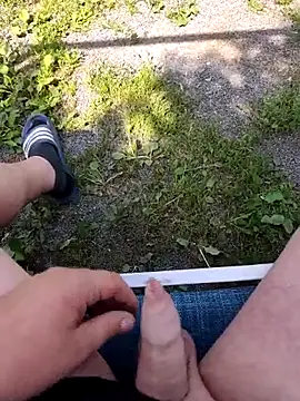 fickfreund019 online show from June 18, 2026, 8:47 am