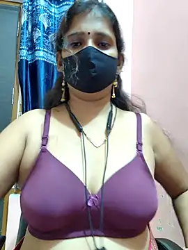 Sonalihot  online show from October 2, 2025, 5:31 pm