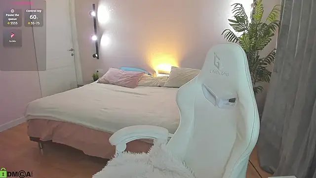 Marie Ellie online show from February 4, 2026, 1:44 am