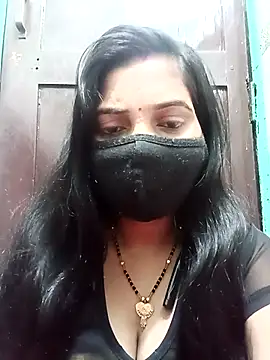 Payal-001 online show from December 3, 2025, 11:41 am