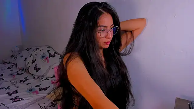 latingabby online show from June 24, 2026, 1:48 am