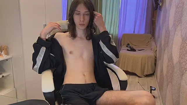 eleganc3 online show from April 19, 2026, 8:24 am