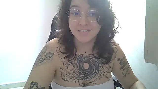 Blue Liz online show from October 26, 2025, 2:45 pm