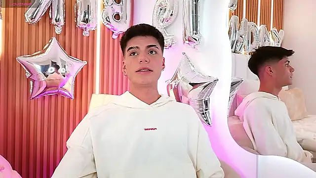 Dulcey  online show from March 23, 2026, 6:28 am