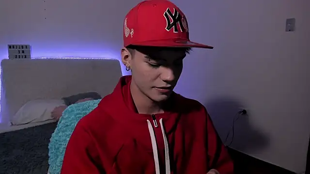 Dulcey  online show from April 16, 2026, 9:10 am