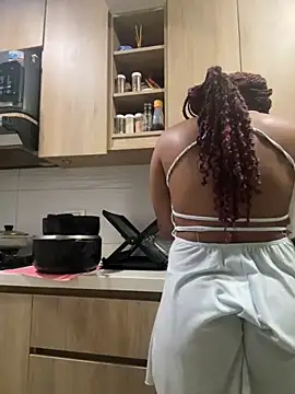 Snapshot of _Zahara_ chatting on November 14, 2025, 12:09 am Zahara online show from November 14, 2025, 12:09 am