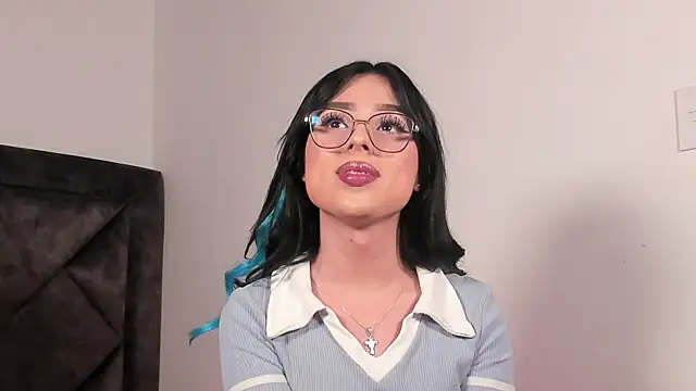 SamanthaRivas  online show from October 11, 2025, 3:06 am