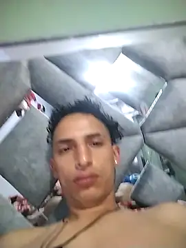 Dani22cmhot online show from October 27, 2025, 11:03 am