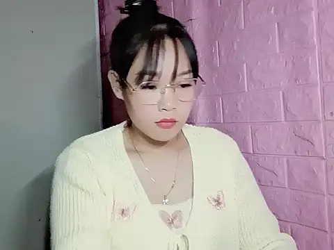 Snapshot of Maimai00 chatting on November 16, 2025, 5:02 am Maimai00 online show from November 16, 2025, 5:02 am