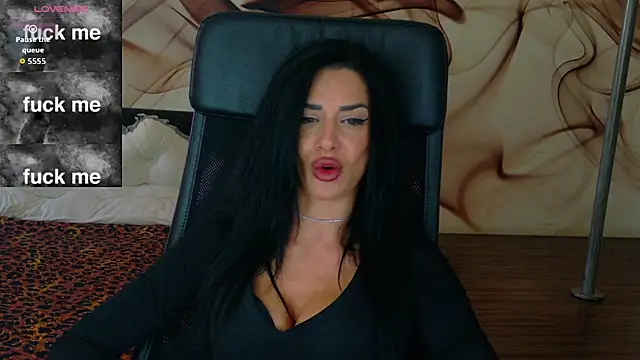 NaomiScarlet online show from October 30, 2025, 10:27 am