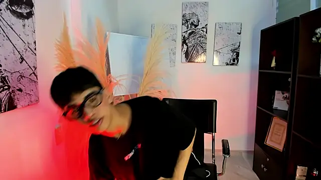 Jim twink online show from October 24, 2025, 2:08 am