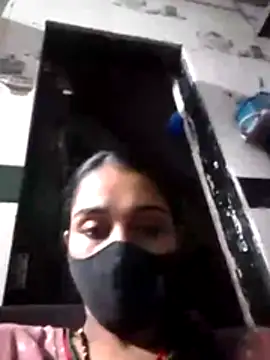 Zoya G online show from December 16, 2025, 8:14 pm