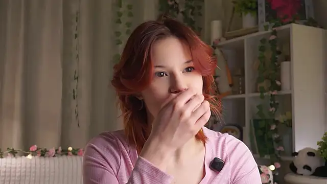 BlytheBenny online show from November 28, 2025, 12:02 am