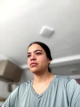 JuanitaMore01 online show from January 18, 2026, 2:21 pm