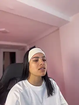 JuanitaMore01 online show from March 24, 2026, 9:20 pm