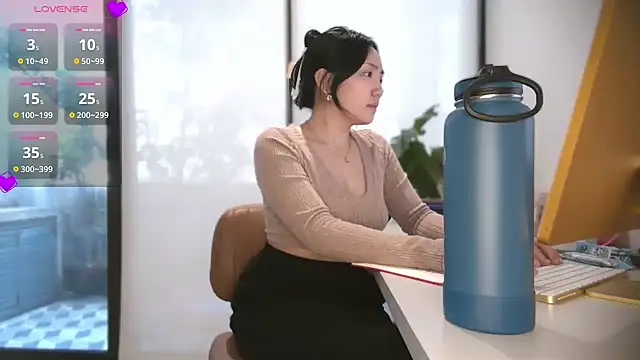 Snapshot of yuzhara chatting on September 10, 2025, 3:23 pm yuzhara online show from September 10, 2025, 3:23 pm