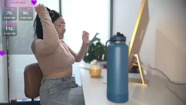 Snapshot of yuzhara chatting on September 29, 2025, 3:28 pm yuzhara online show from September 29, 2025, 3:28 pm