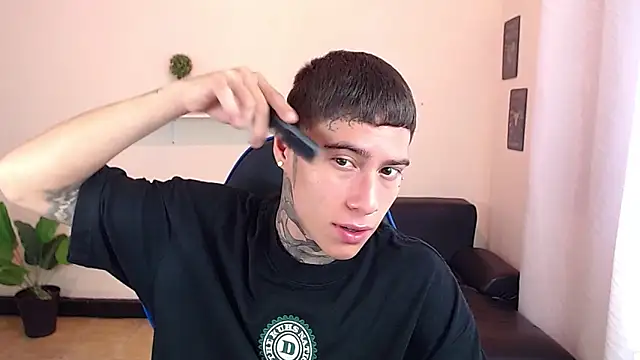 setthomas online show from November 18, 2025, 2:54 pm