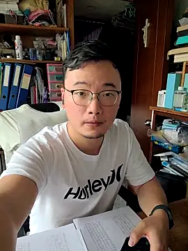 kk1m13 online show from May 10, 2026, 7:46 am