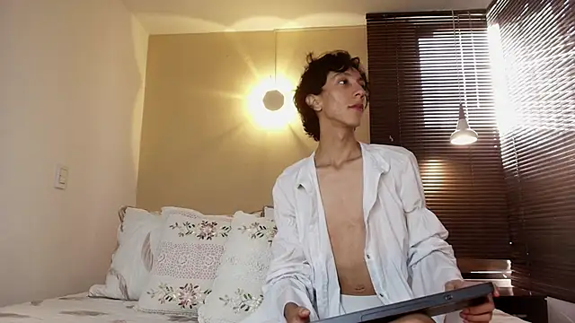 Snapshot of Lucian_Morel_S chatting on October 28, 2025, 12:09 pm Lucian Morel S online show from October 28, 2025, 12:09 pm