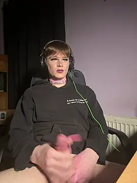 FemboyShow online show from January 17, 2026, 4:43 pm