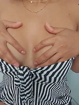 Miss Pompitas23 online show from July 9, 2026, 8:02 pm