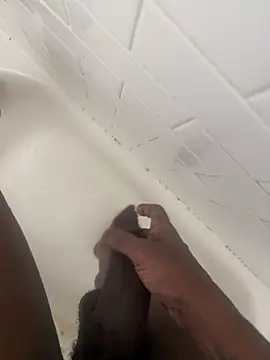 Snapshot of mrmanfrfr chatting on March 7, 2026, 5:59 am mrmanfrfr online show from March 7, 2026, 5:59 am