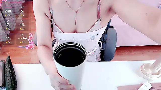 Snapshot of yaoyao-baby520 chatting on November 27, 2025, 1:07 am yaoyao-baby520 online show from November 27, 2025, 1:07 am