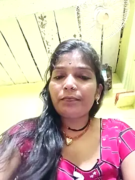 Snapshot of Samiya-143 chatting on October 4, 2025, 10:24 am Samiya-143 online show from October 4, 2025, 10:24 am