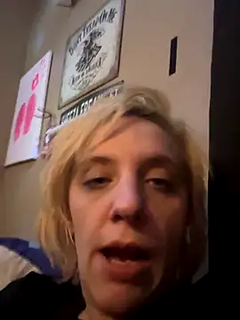 flavi1996 online show from December 15, 2025, 2:05 am