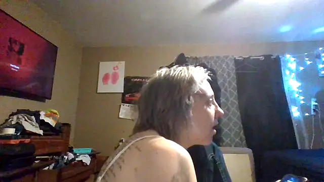 flavi1996 online show from December 21, 2025, 7:04 am